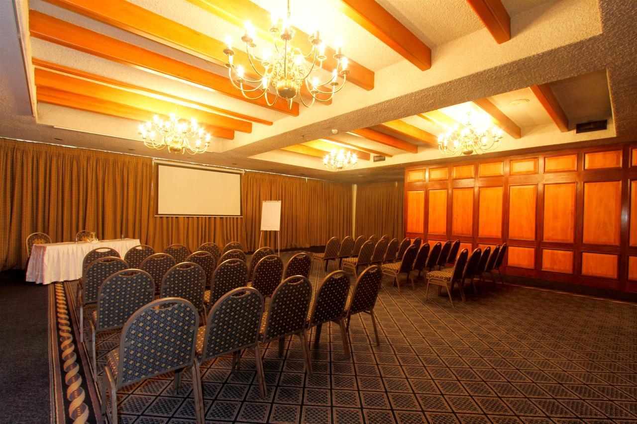 Hotel The Royal By Coastlands & Durban